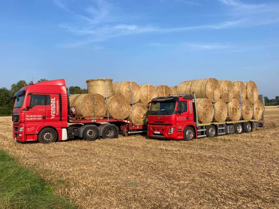 Unterstützung mit der Aktion „Landwirte helfen“ nach dem Jahrhunderthochwasser