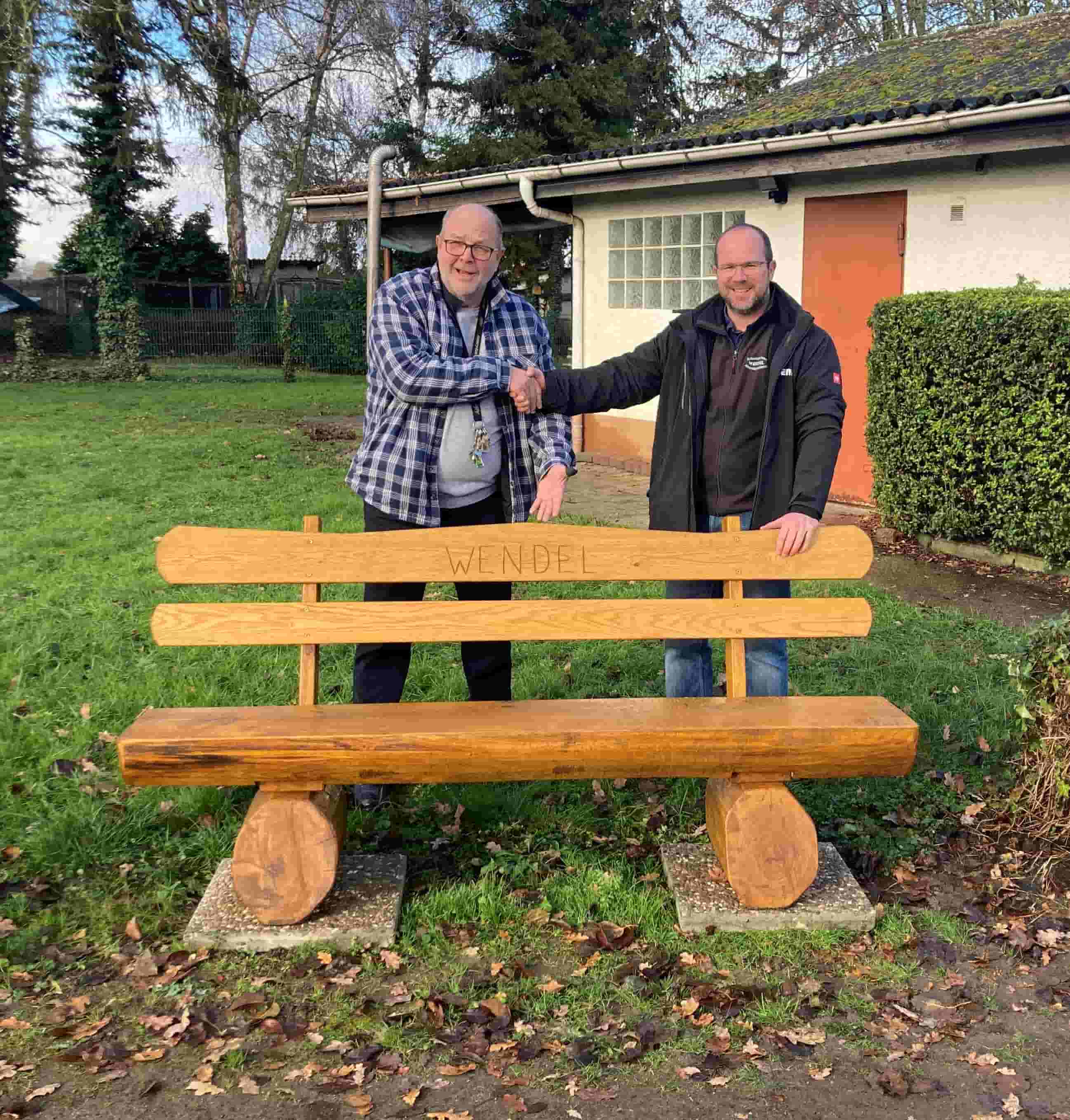 praktische Spende anstatt Weihnachtsgeschenke für unsere Kunden